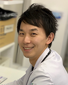 小糸 秀