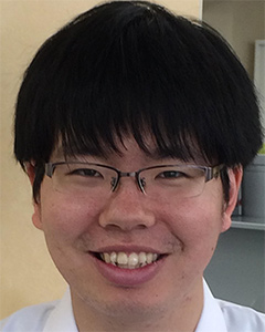 石塚 晃介